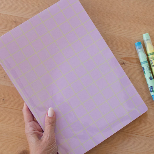 Caderno Agrafado A4 PET Pautado GRAPHIC PINK