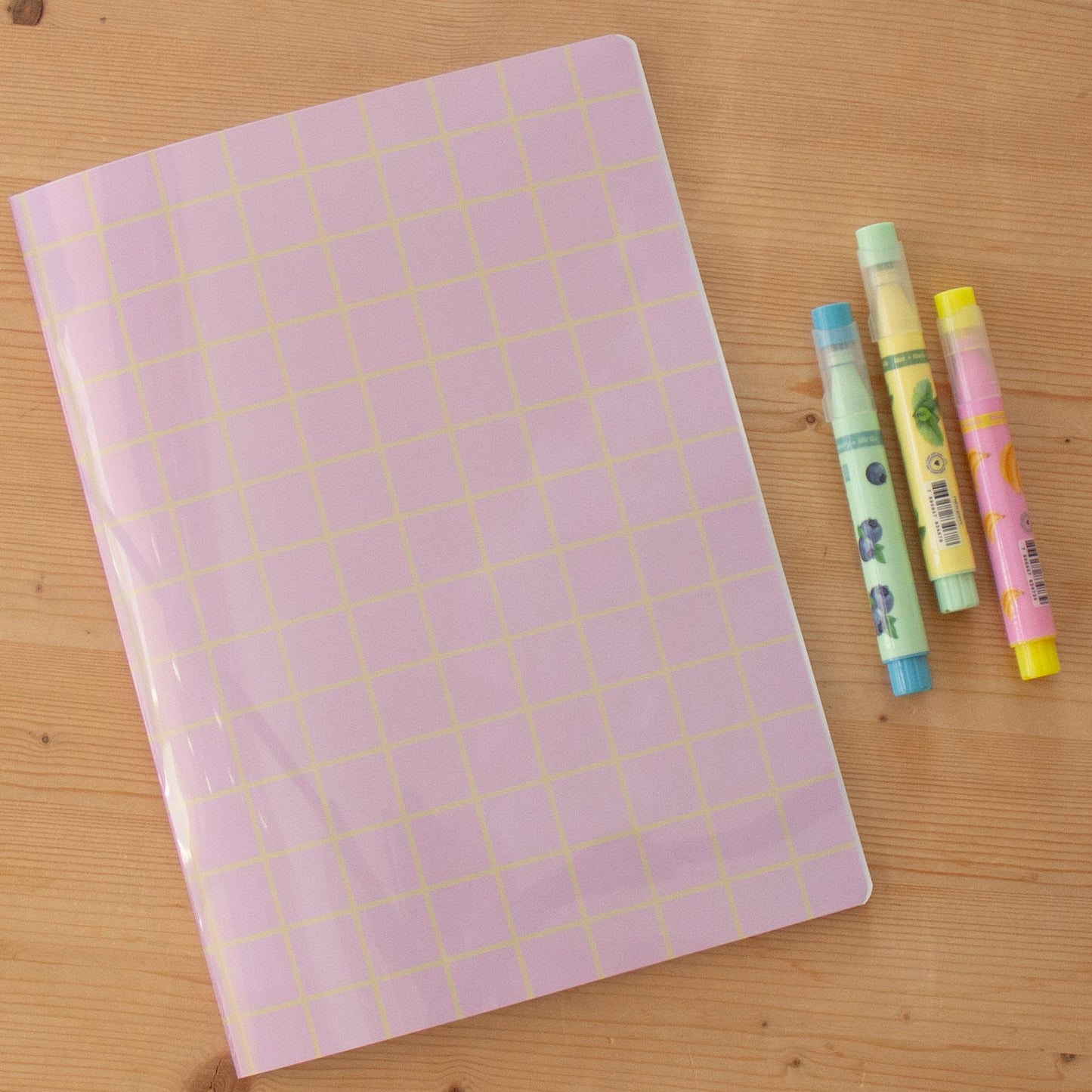 Caderno Agrafado A4 PET Pautado GRAPHIC PINK