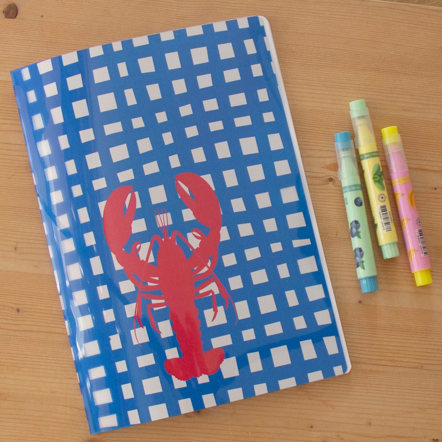 Caderno Agrafado A4 PET Pautado STRAWBERRY