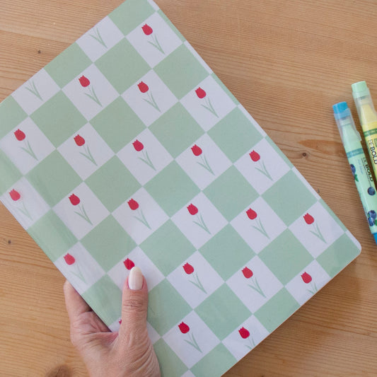 Caderno Agrafado A4 PET Pautado TULIPS