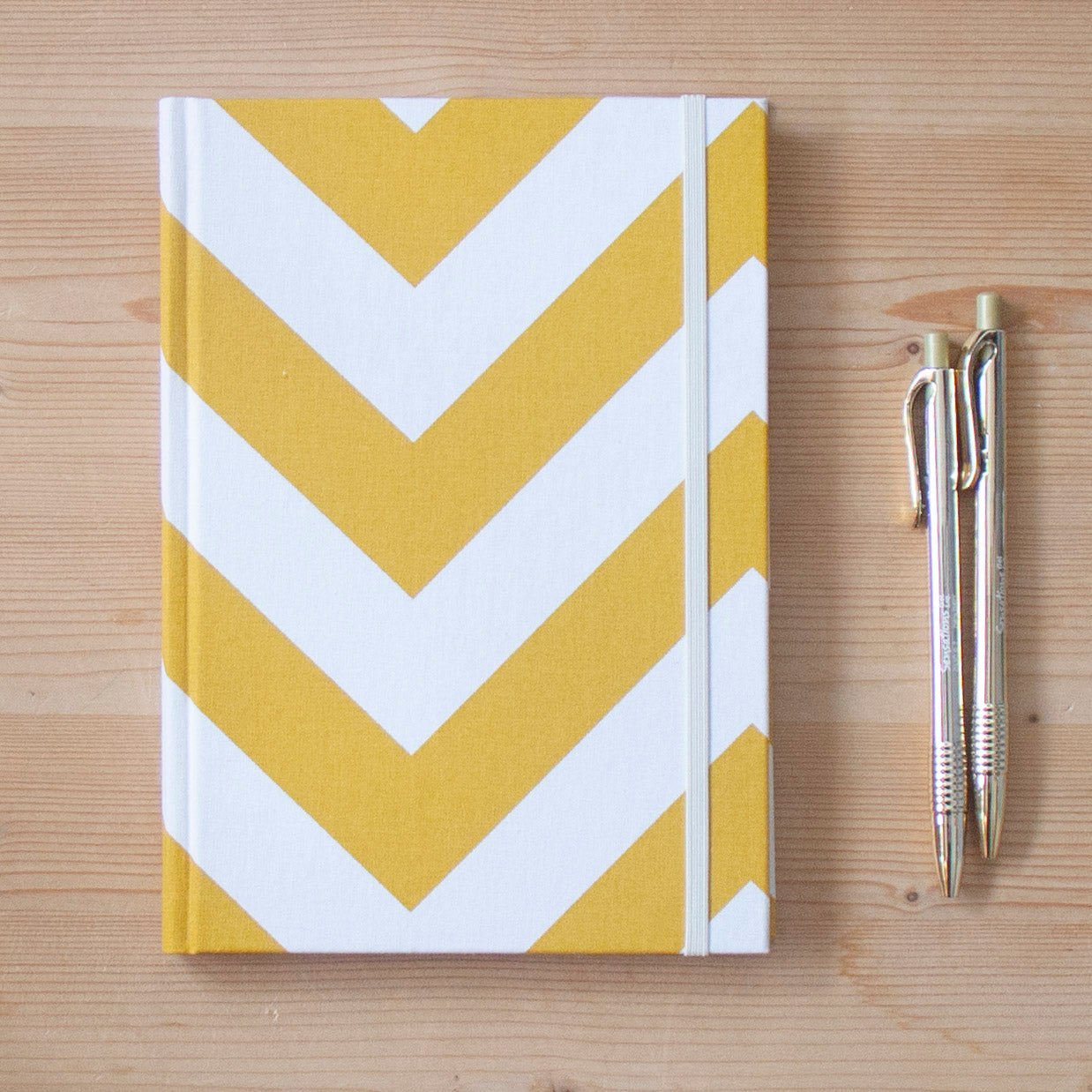 Caderno A5 tecido CHEVRON MOSTARDA
