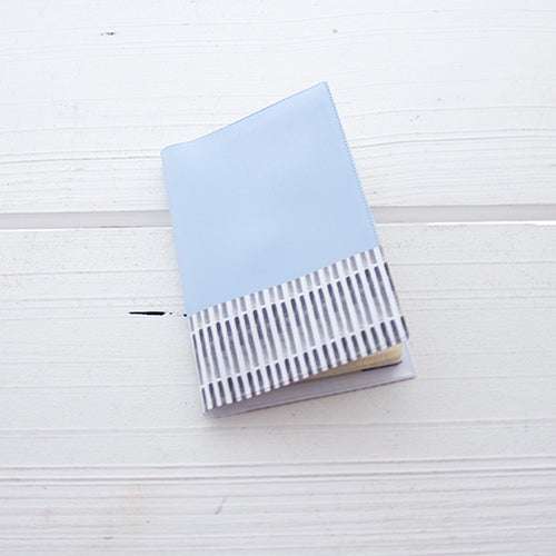 Capa de Passaporte Blue Pantone