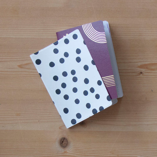 Capa de Passaporte CLASSIC DOTS