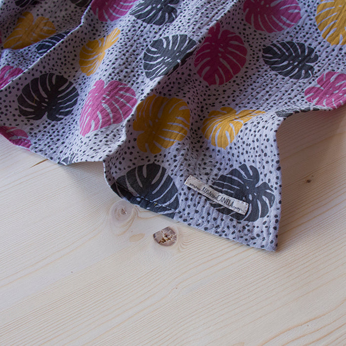 Swaddle 120 x 120 cm Tropical