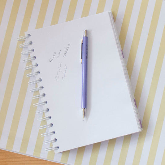 Lapiseira Deli Lilás (0,7 mm)