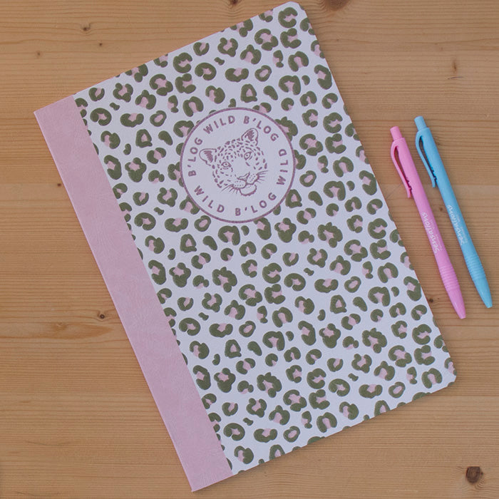 Caderno agrafado A4 Blog Cheetah Pink